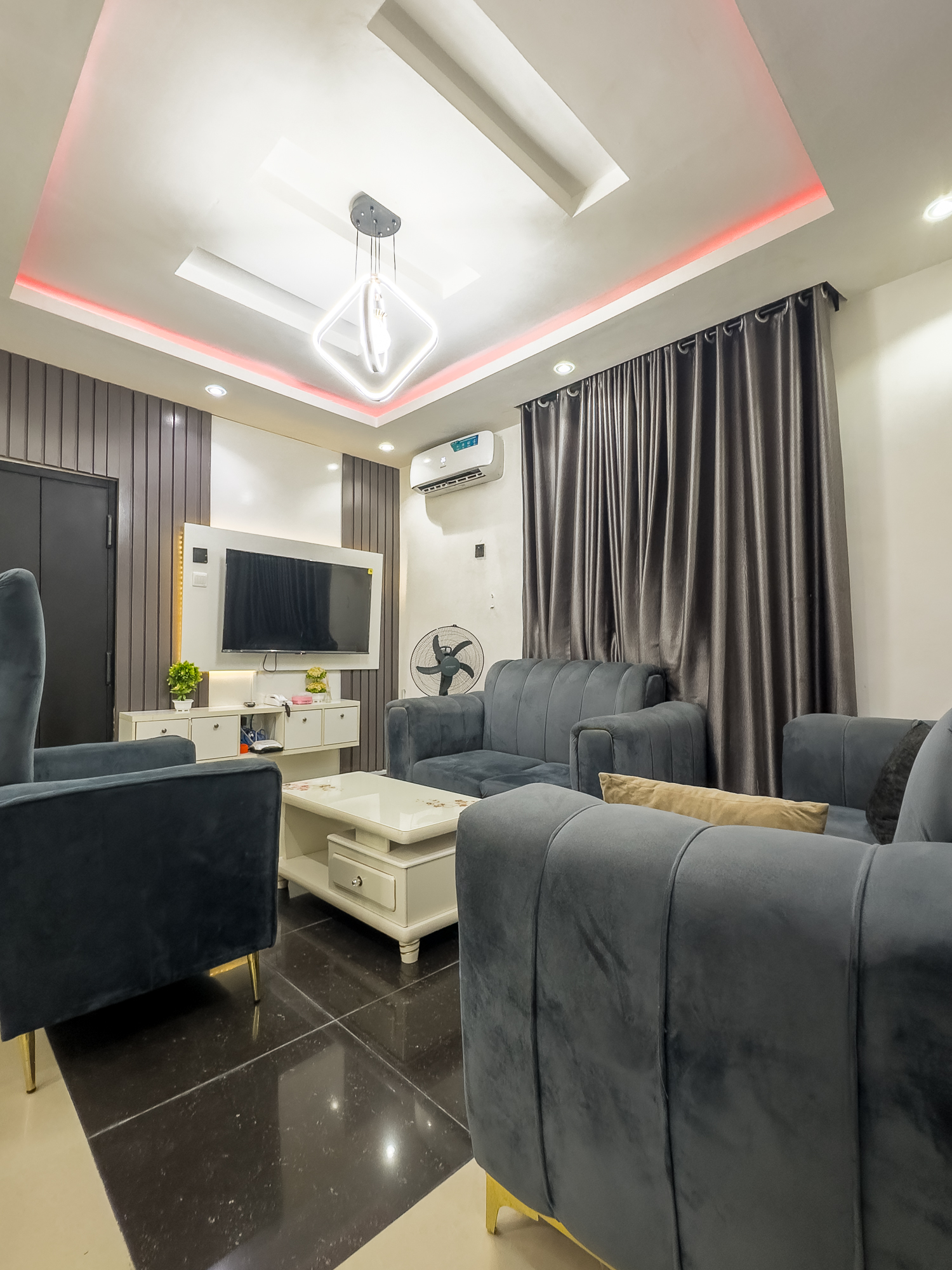 Living Room 4